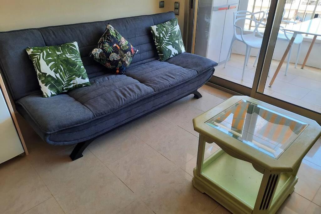 Apartamento con piscina, en primera línia de mar. Cambrils Exterior foto